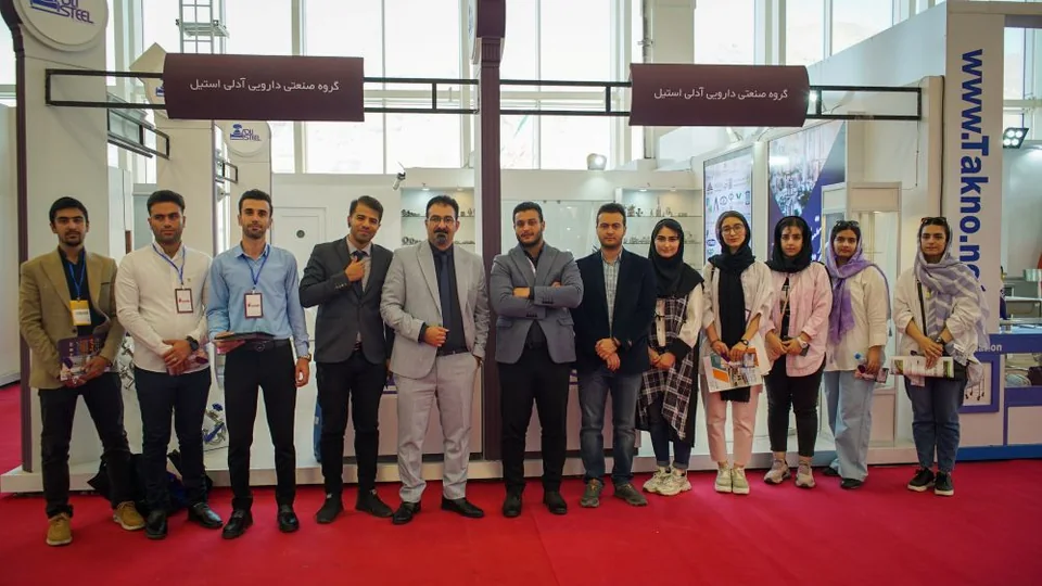 تصاویر حضور آدلی استیل نیروانا در نمایشگاه‌ها