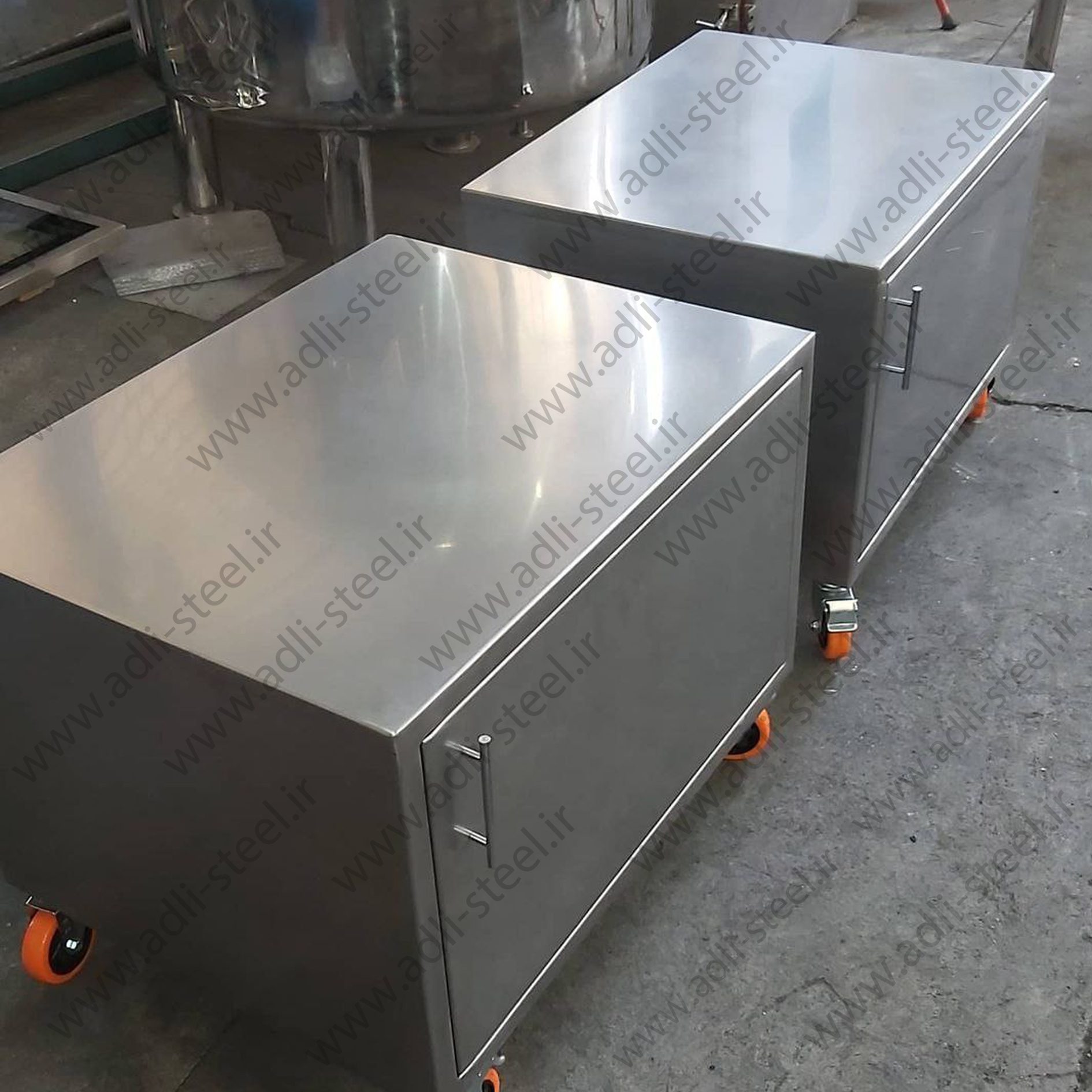 ترولی سطل دار استیل کلین روم - شرکت آدلی استیل نیروانا